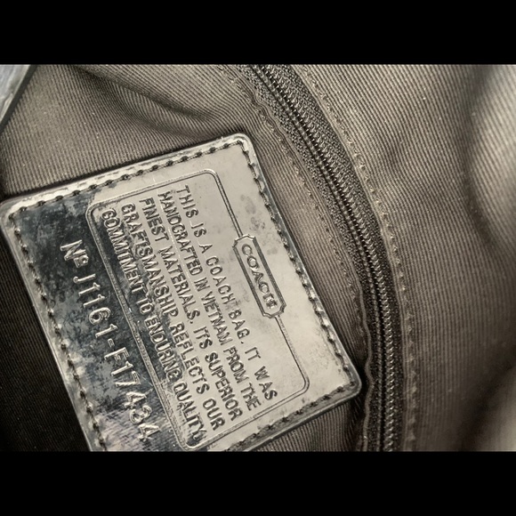 Black Coach Purse - Picture 4 of 4